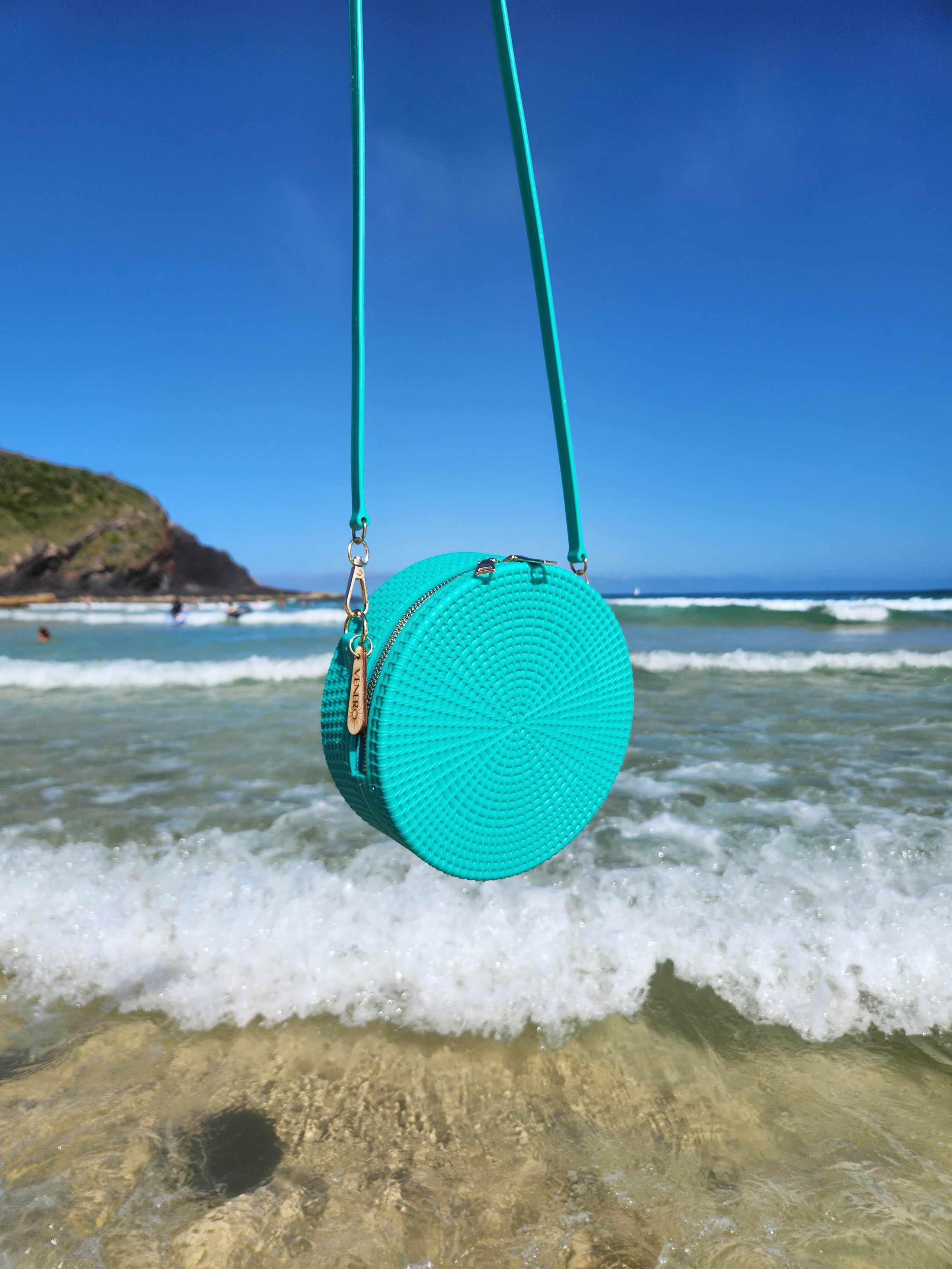 Aquamarine Venero Handbag - Stylish and Durable Silicone Bag 